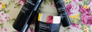 INTENSIVE PROPOLIS - TERAPIA PRE PLEŤ S NADMERNÝM MAZOTOKOM A SKLONOM K AKNÉ